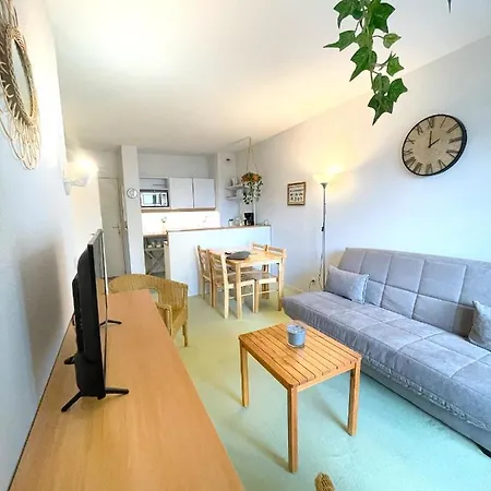 Cozy With Swimming Pool, 3 Minutes From The Beach ディーブ・シュール・メール